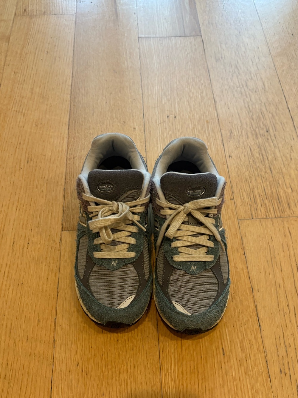 New Balance Gray & Green Sneakers